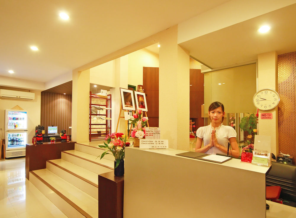 Floral Shire Suvarnabhumi Airport Hotel 3*